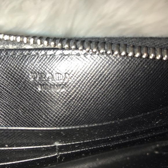 Authentic Prada Triangle Logo Black zip around wallet - Picture 6 of 9